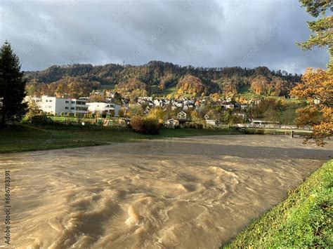 Fluss Sihl Im Sihltal Zwischen Adliswil Sood Und Zürich Leimbach