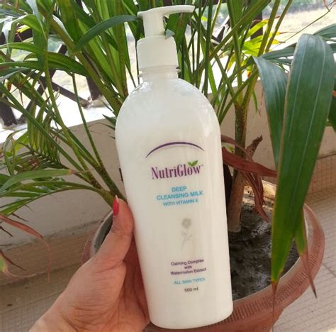 NutriGlow Deep Cleansing Milk Review - IBH