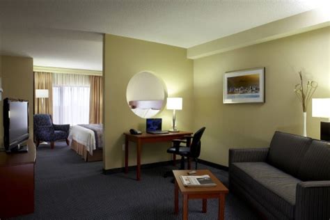 Fairfield Inn & Suites by Marriott Montreal Airport | Stress-Free Stays ...