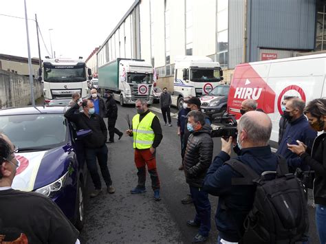 Fotos Una Caravana De Veh Culos Protesta Por El Peaje De Deskarga El