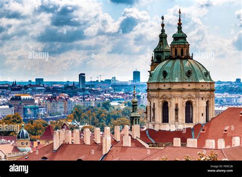 Vue Panoramique Sur Le Centre Historique De Prague Les Maisons Les