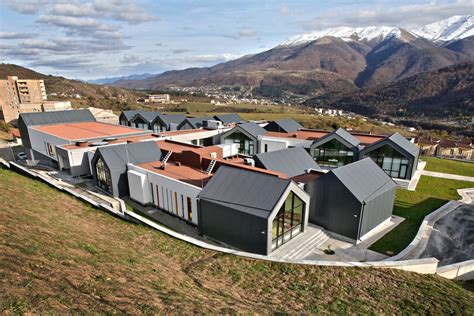 Dilijan Central School Storaket Architectural Studio Archdaily