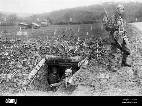 Unterirdischer Deutscher Bunker Fotos Und Bildmaterial In Hoher