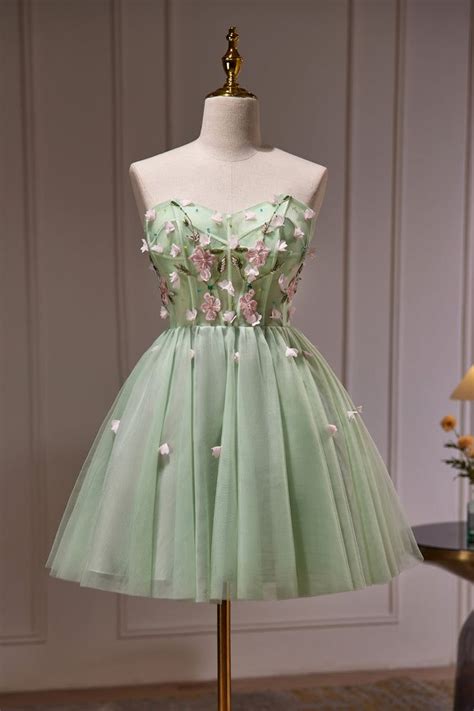 Cute Green Strapless Appliques Tulle Short Homecoming Dresses | Cute homecoming dresses, Green ...