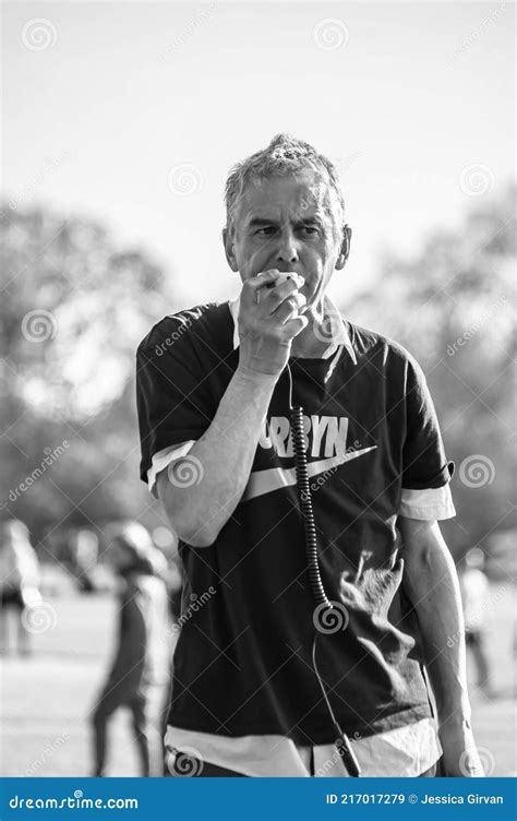 Hyde Park London England 24 Abril 2021 Heiko Khoo Hablando En Una