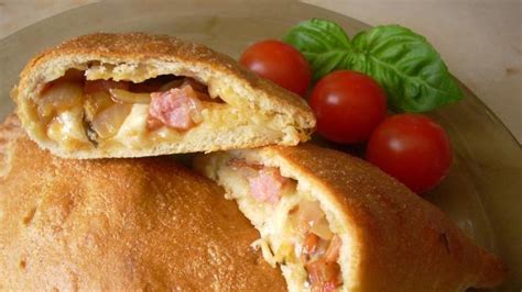 Przepis Mini Calzone Z Kie Bas Przepis Gotujmy Pl