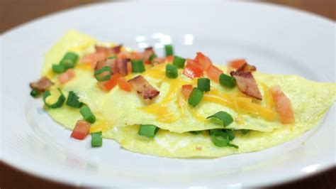 How To Make An Omelette Easy Omelette Recipe Omelette Recipe Easy