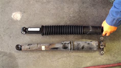 How To Replace The Rear Shocks On 2001 Honda Civic For 2001