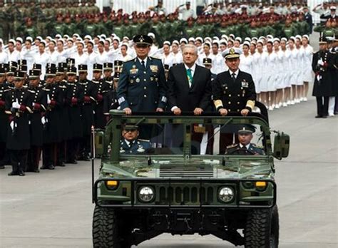 Amlo Encabez El Desfile Militar En El Z Calo Campeche Mx