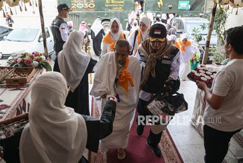 88 987 Jamaah Haji Gelombang Pertama Telah Tiba Di Tanah Suci