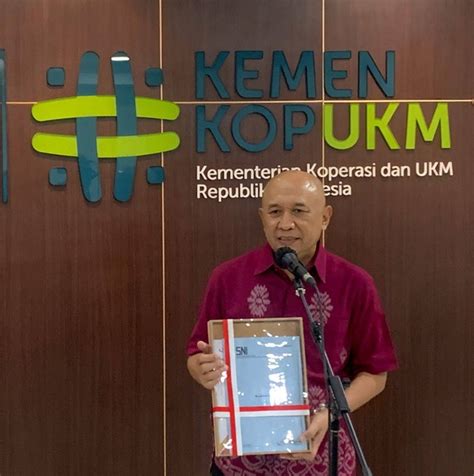 KemenKop Dan UKM Resmi Labelkan SNI Pada Minyak Makan Merah Kumparan