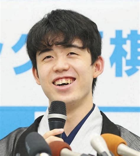 藤井聡太二冠 新年初陣・中村九段戦始まる 勝てば昇級決まる可能性も 順位戦b級2組：中日スポーツ・東京中日スポーツ