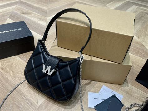 Сумка на плечо ALEXANDER WANG - купить с доставкой по выгодным ценам в ...