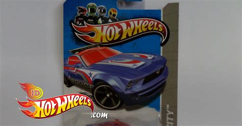 Hot Wheels 2013 HW CITY FORD MUSTANG GT CONCEPT Treasure Hunt INDOHOTWHEELS