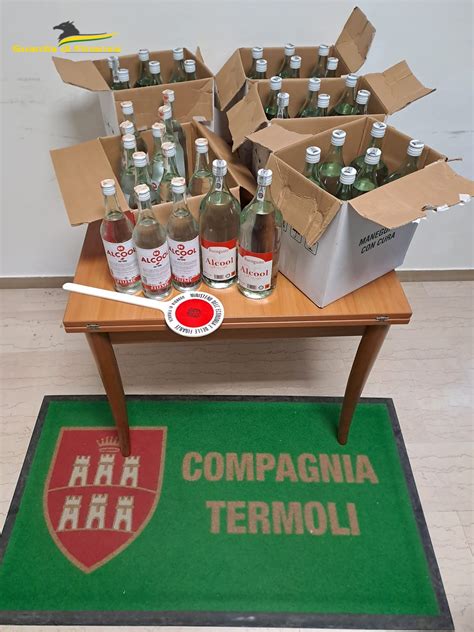 La Guardia Di Finanza Di Termoli Sequestra Alcool Di Contrabbando Il