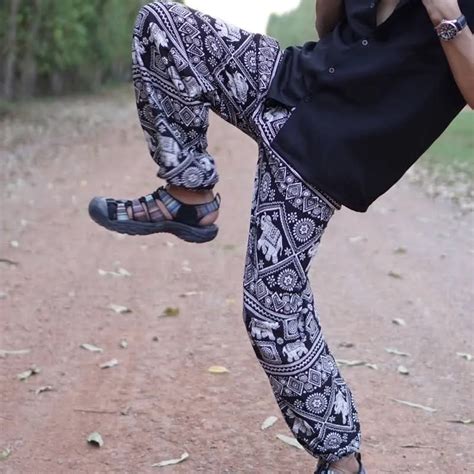 Photo Gallery รู้หรือไม่ จุดขายแจ้งเกิดกางเกงช้างไทยสวมใส่สบาย ราคาแข่ง