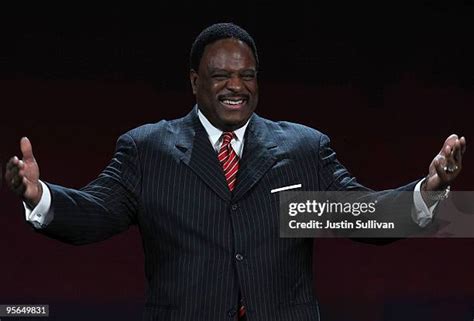 James Brown Sportscaster Photos And Premium High Res Pictures Getty
