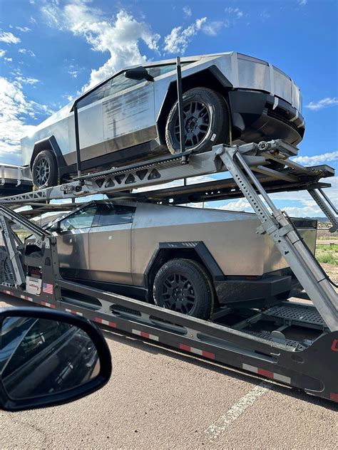 Dirty Tesla Cybertrucks Spotted On Hauler Look Stunning But Can T Hide