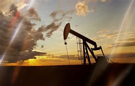 Petróleo de Texas WTI cerró este 18 de noviembre en USD 41 82 y Brent