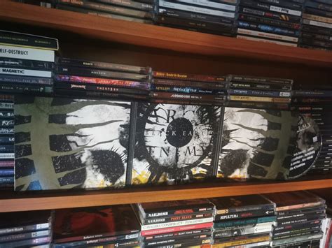 Arch Enemy - Black Earth CD Photo | Metal Kingdom