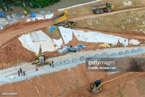 876 Demolition Truck Stock Photos, High-Res Pictures, and Images - Getty Images