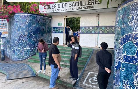 Protestan Padres De Familia En El Plantel 1 Del Colegio De Bachilleres