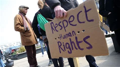 Respect Human Rights Migrants Le Mouvement De La Paix