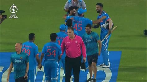 Rohit Sharma Heartwarming Getsure As He Came Running To Virat And Hug