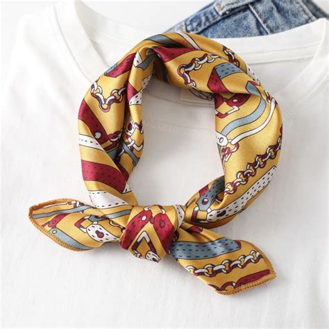 Petit Foulard Femme Doré Charlie Miss Foulard N1 En France