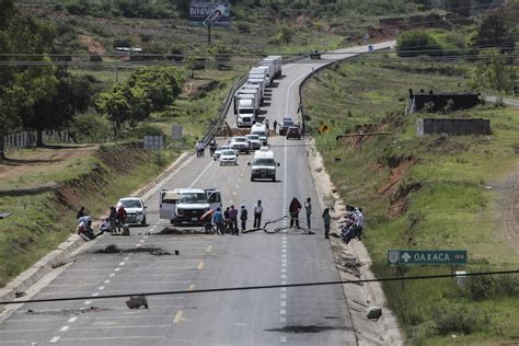 México Carreteras Vías Férreas Y Plazas Comerciales En Seis Estados