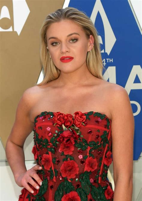 Kelsea Ballerini Attends The 54th Annual Cma Awards In Nashville 1111