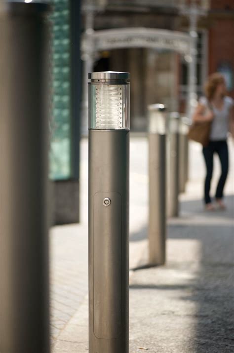 GEO ILLUMINATED BOLLARD | Marshalls USA