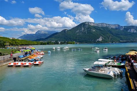 Visiter Annecy les 10 activités incontournables MOBILBOARD