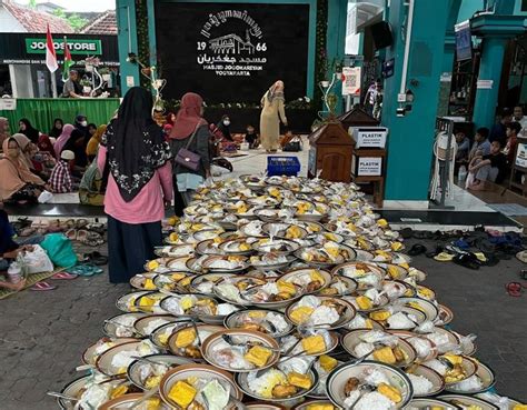 6 Masjid Di Yogyakarta Yang Sediakan Takjil Gratis Selama Ramadhan 2024