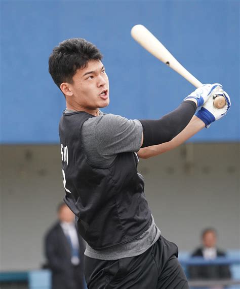 中日1位石川昂弥、30日プロ初の屋外フリーに意欲 プロ野球写真ニュース 日刊スポーツ