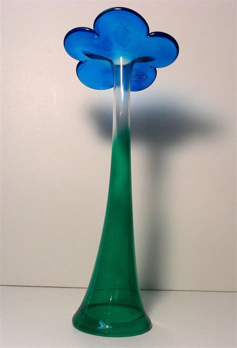 Murero Hand Made Italian Glass Flower Vase