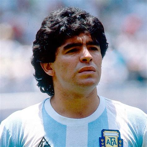 Diego Armando Maradona La Vida De Uno De Los Más Grandes Futbolistas