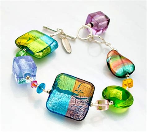 25 Pieces Of Elegant & Fashionable Glass Jewelry