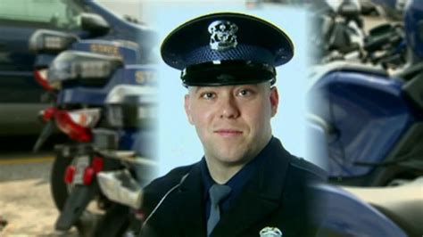 Michigan Trooper Dies After Being Hit By Car Dragged Cnn