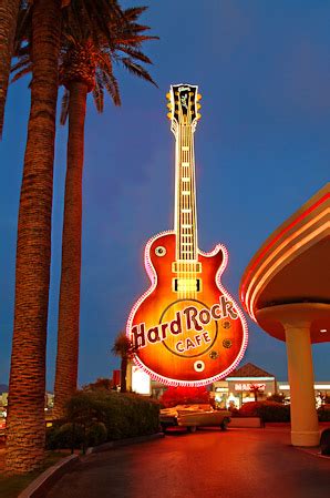 YESCO Donates Hard Rock Cafe Guitar Sign to Neon Museum – Las Vegas