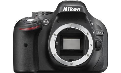 Nikon D5200 5.8X Zoom Lens Kit 24.1-megapixel digital SLR camera with ...
