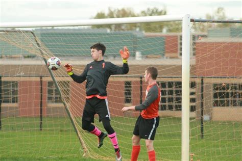 Fenton Soccer Overcomes Deficit Advances To Regional Final With 2 1