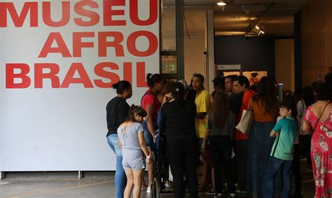 Museu Afro Brasil Emanoel Araujo E Quilombo S O Pedro Inauguram