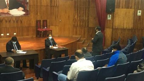 Rector sostiene reunión con decano y directores de fiag Noticias