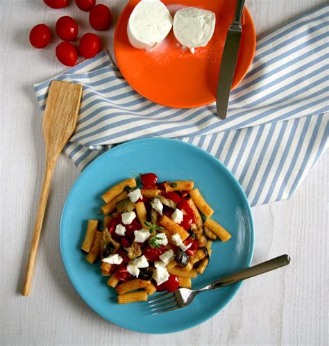 Pasta Pomodorini Melanzane E Mozzarella Di Bufala Ricettando Con Dany