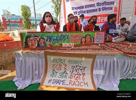 Members Of Akhil Bharatiya Vidyarthi Parishad Stage Hi Res Stock