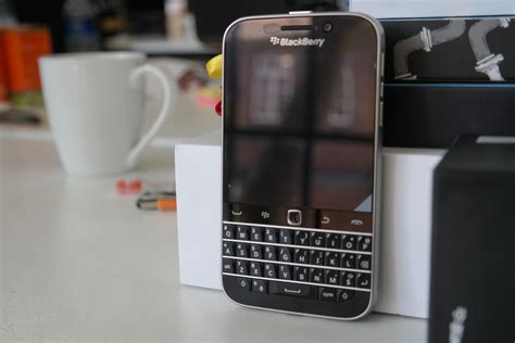 BlackBerry Classic review: expensive nostalgia - Gearburn