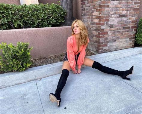 Women We Love Katherine McNamara 31 Photos Katherine Mcnamara