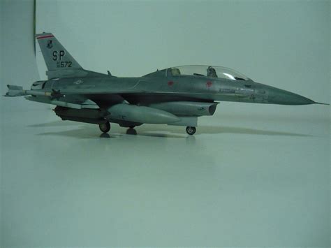 Avi O F C D Night Falcon Italeri