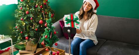 How To Leverage Influencers In Christmas Time